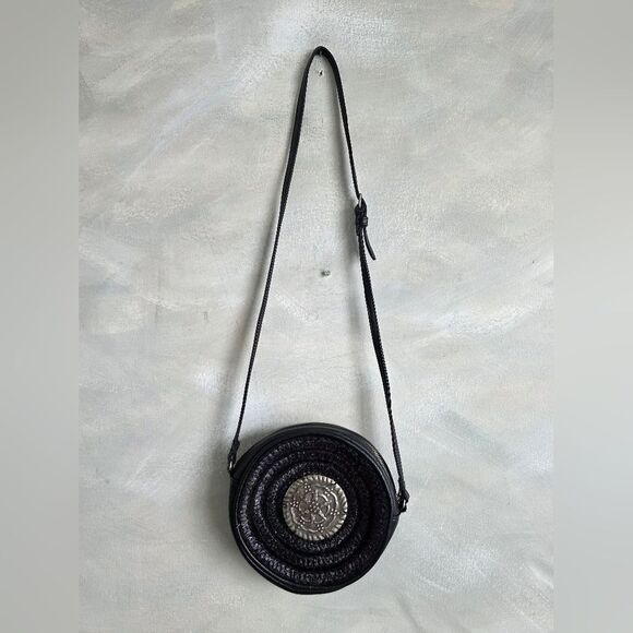 Free People Handbags - Free People Round Boho Hippie Black Woven large silver Medallion Plate Bag 8'